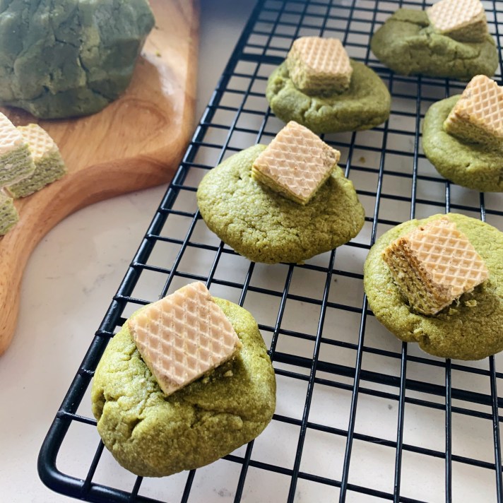 MousseTaco.com - Matcha White Chocolate with Loacker Wafer